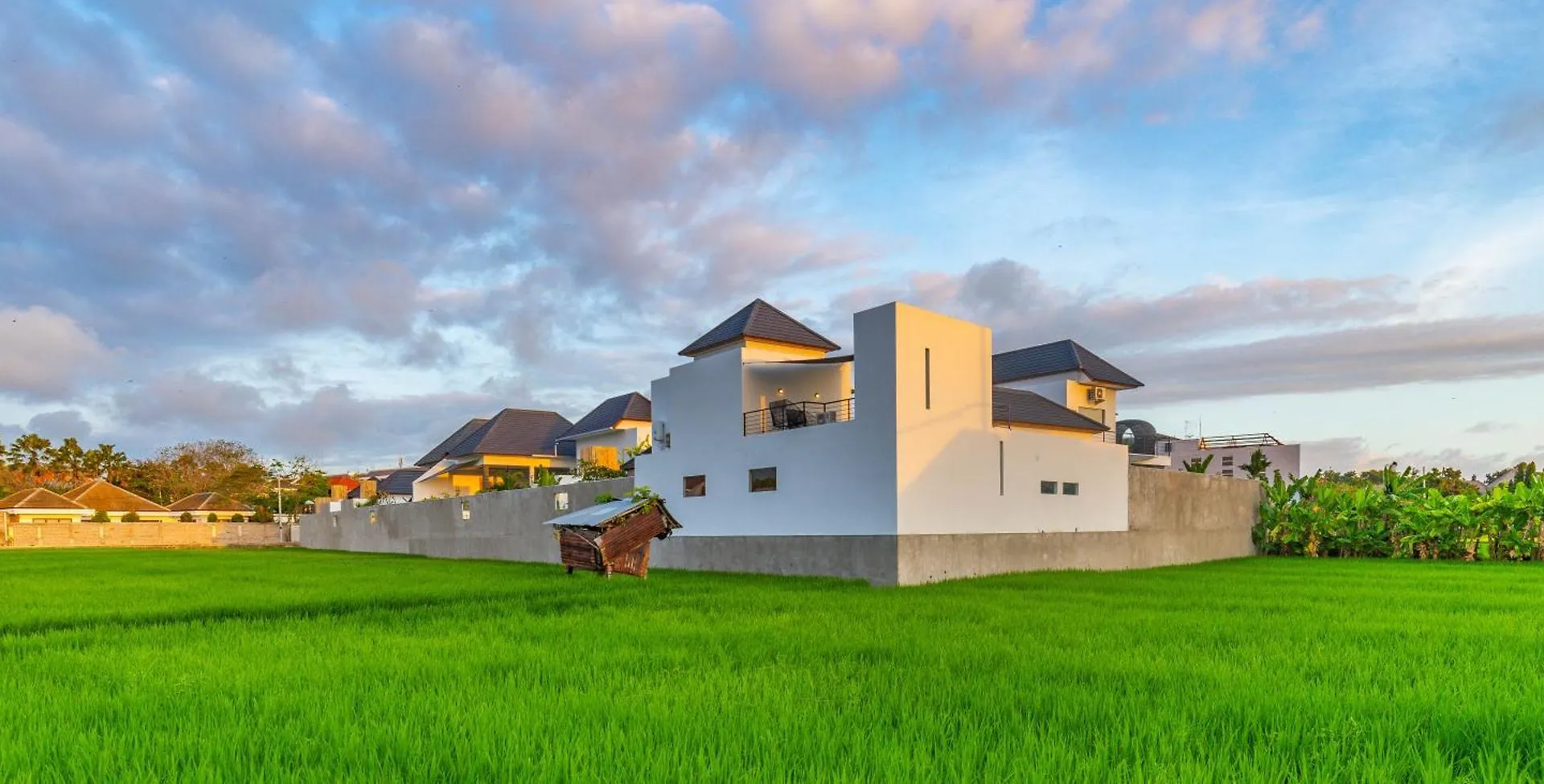 Villa Yolanda - Seminyak Beach 0*, Семиньяк Индонезия